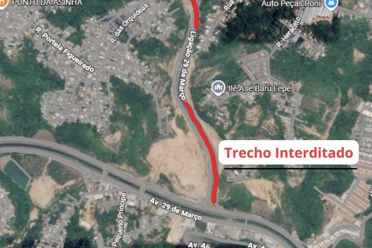 Inaugurado no ano passado, trecho entre a Avenida 29 de Março e Cajazeiras é interditado por risco de afundamento