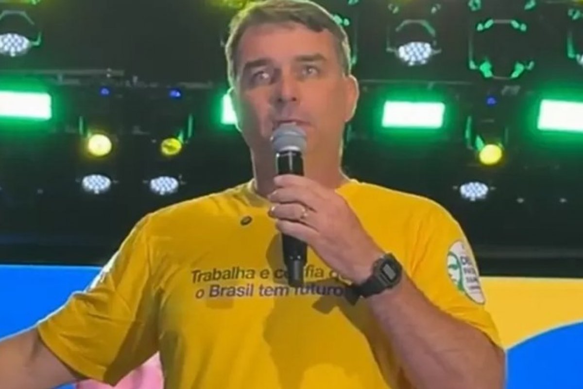 Partido Liberal oficializará candidatura de Flávio Bolsonaro sem anunciar vice
