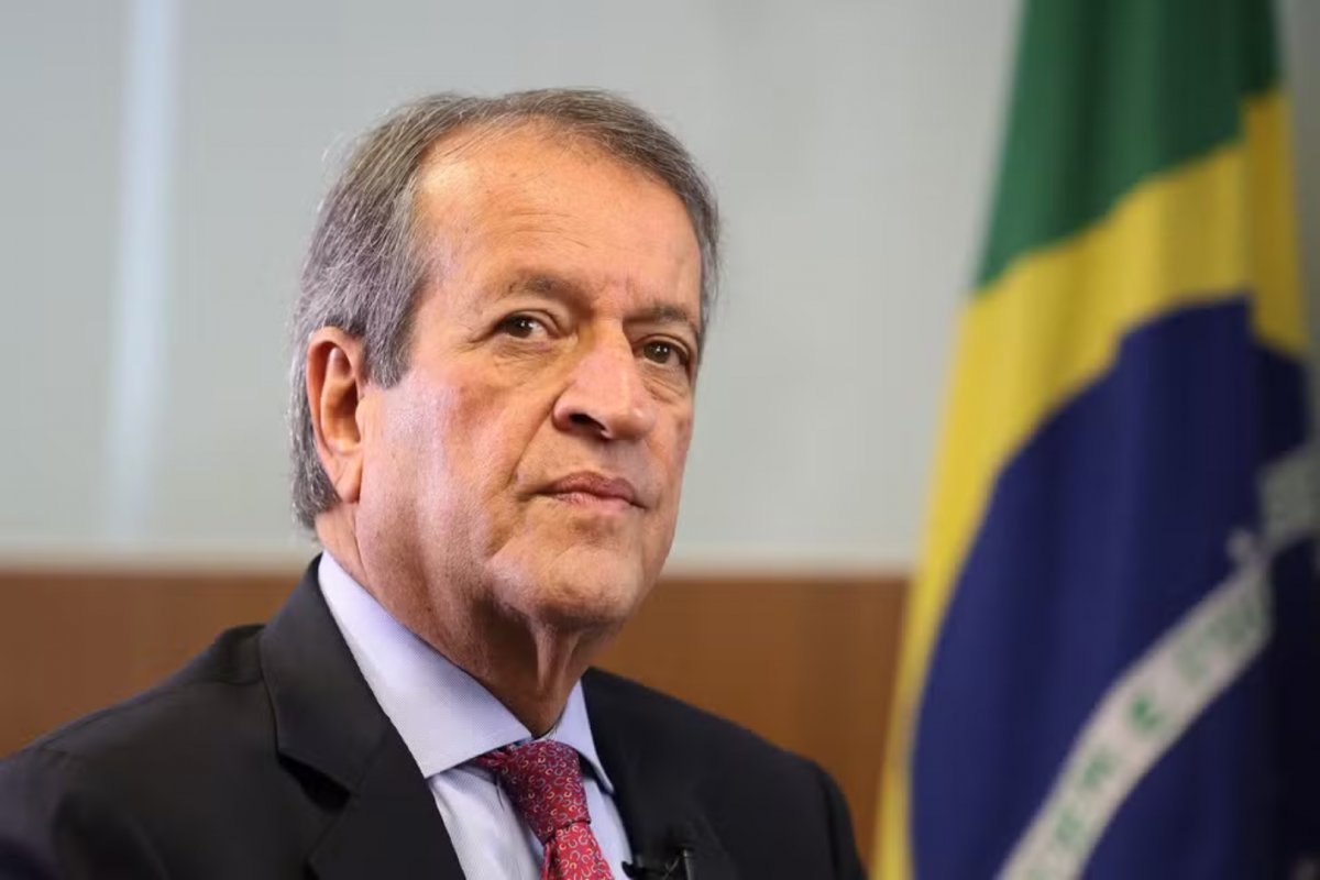 "Precisamos dela na campanha", diz presidente do PL sobre briga entre Michelle e Flávio Bolsonaro