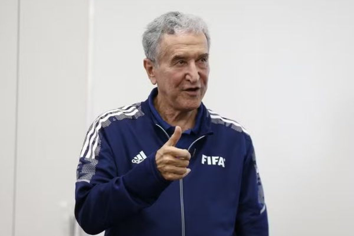 Parreira apresenta melhora e pode deixar a UTI até o final de semana