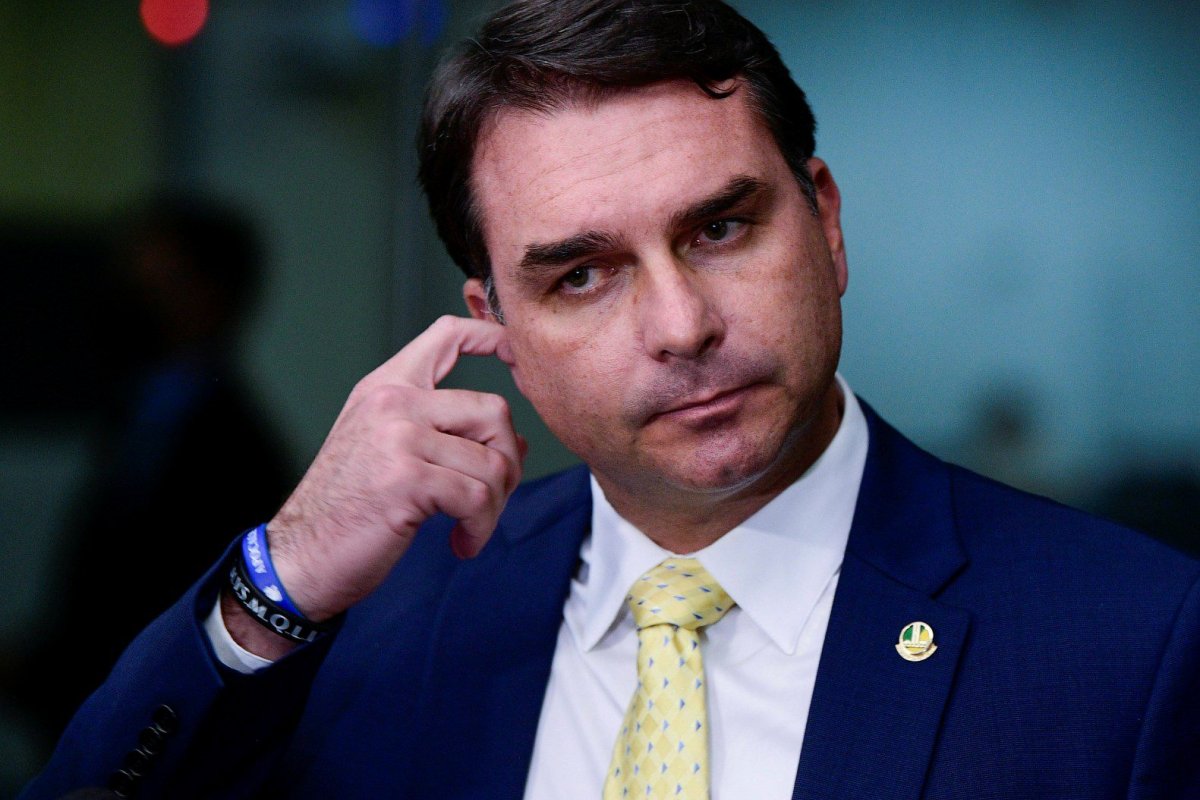 União e PP decidem não apoiar candidatura de Flávio Bolsonaro
