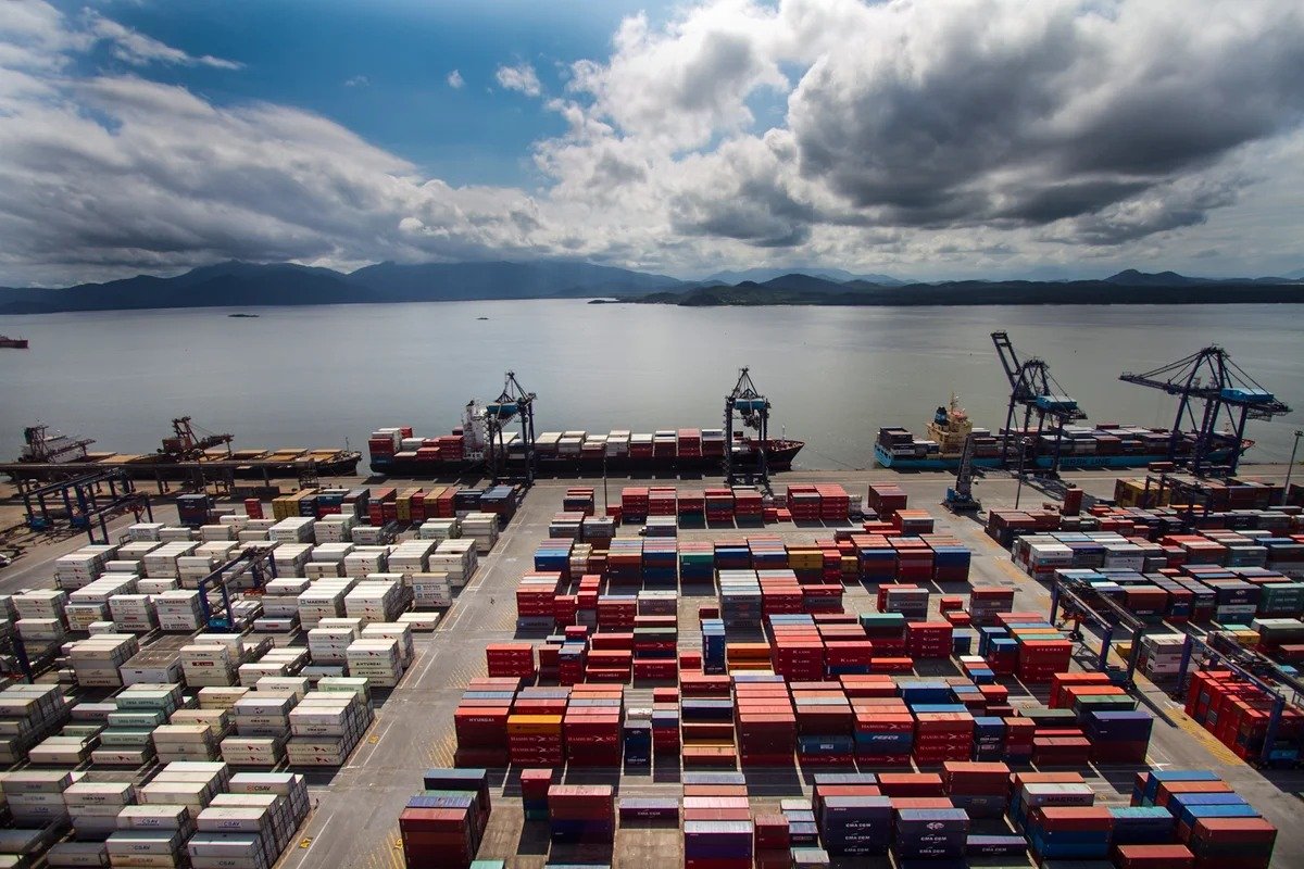 US$ 10,7 bilhões em exportações do Brasil aos EUA serão alvos de taxa de 37,5%, diz entidade