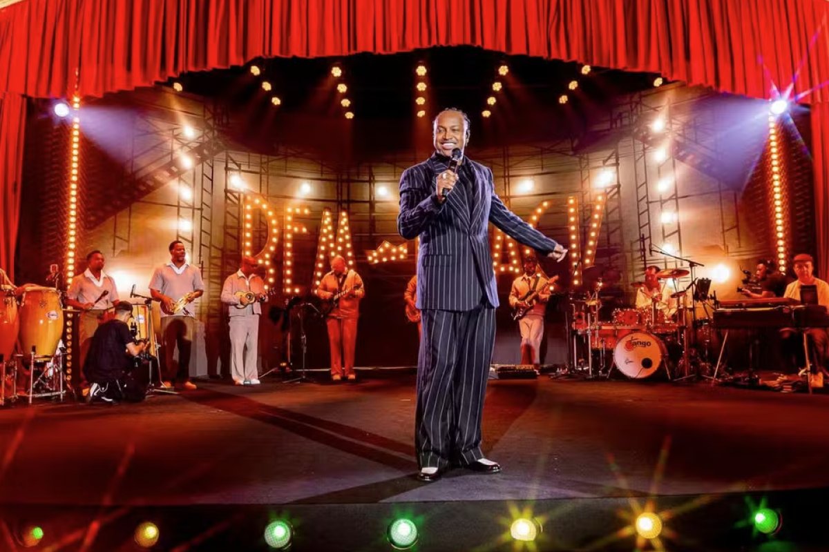 Thiaguinho apresenta turnê 'Bem Black' na Concha Acústica do TCA, em Salvador