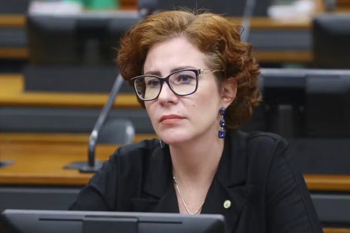Caso Zambelli: Justiça italiana pede informações sobre prisões do Brasil antes de decidir sobre extradição
