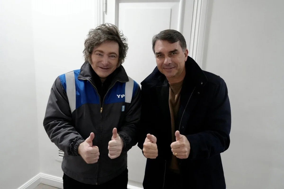 Milei está no Brasil para agendas com Flávio e Tarcísio de Freitas