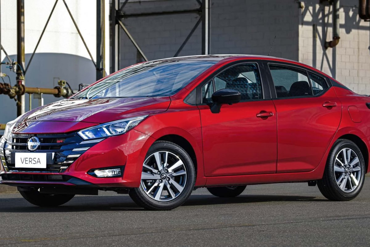 Nissan Versa chega à 2027 sem mudanças e mais caro 