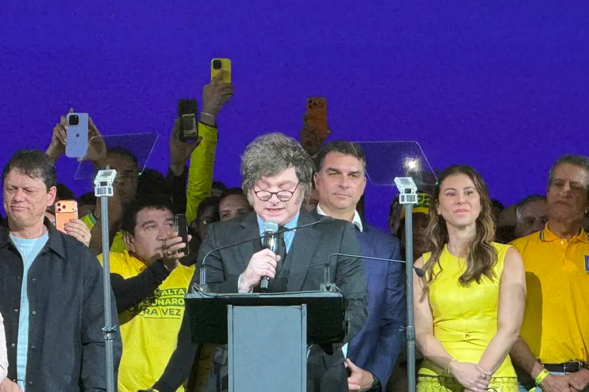 Após ofensas de Milei a Lula, Itamaraty chama embaixador para consulta