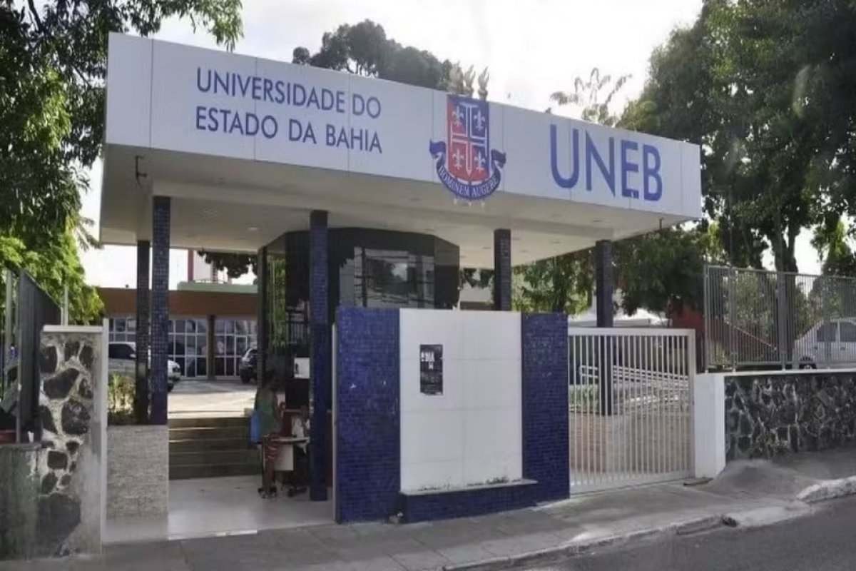 Uneb abre processo seletivo para 2,4 mil vagas remanescentes em cursos de graduação 