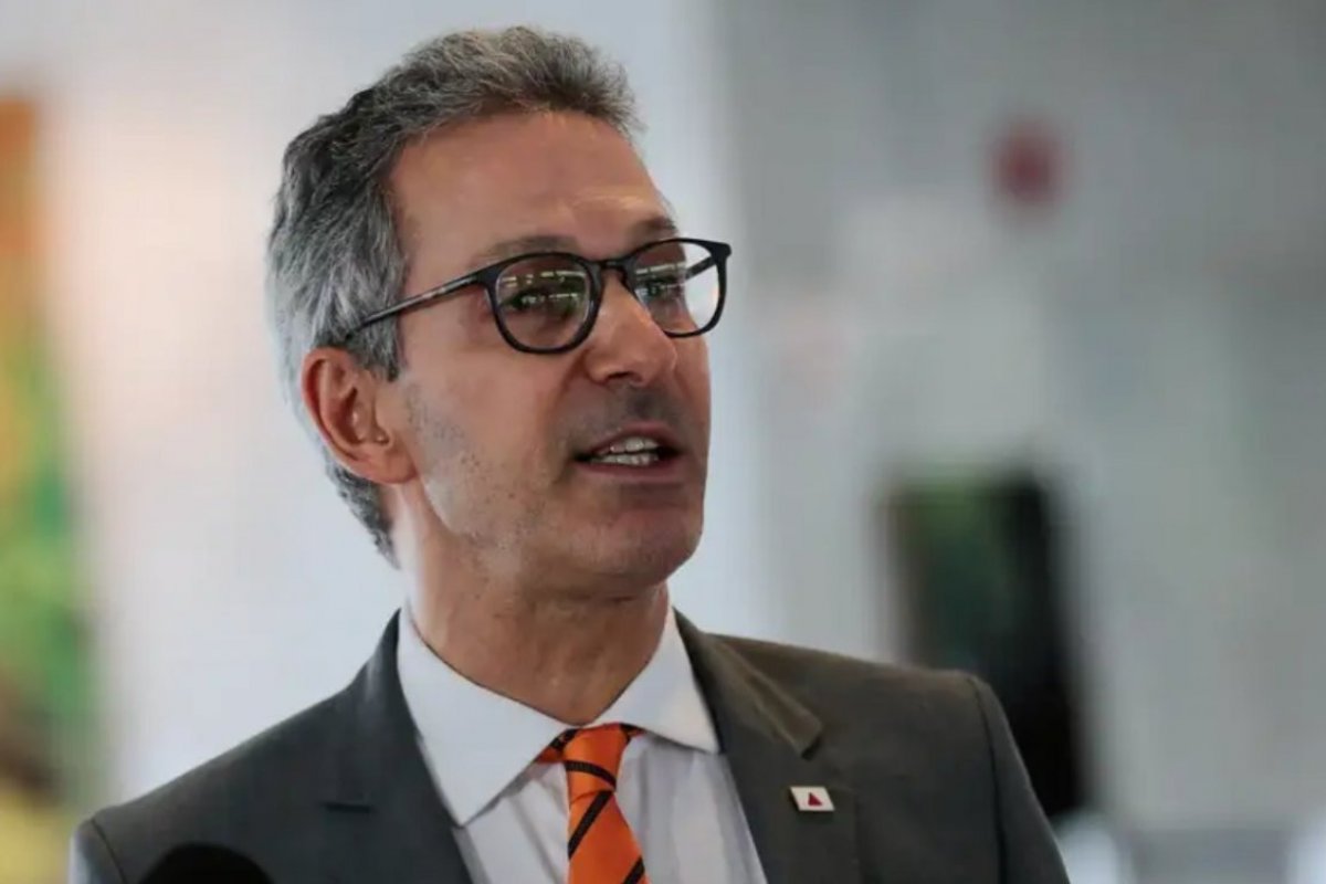 Novo oficializa candidatura de Romeu Zema à Presidência