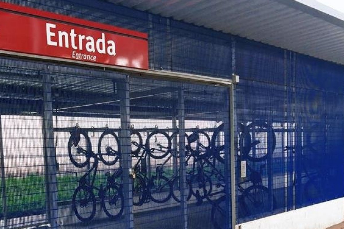 Metrô automatiza acesso a bicicletários em sete estações; veja quais e como usar