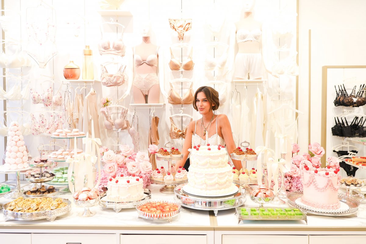 Theresa Fonseca celebra a reta final para o casamento com chá de lingerie entre madrinhas! 