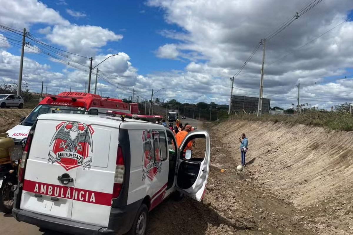 Cinco pessoas morrem e três ficam feridas após acidentes em Feira de Santana e cidades da região