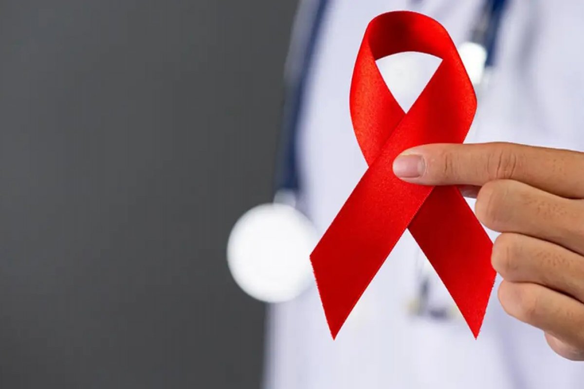 Maioria das pessoas com HIV terá mais de 50 anos até 2040, diz estudo