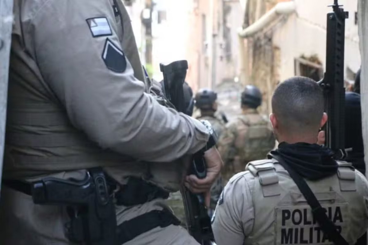 Fogo Cruzado: 56% dos tiroteios em Salvador e RMS em 2026 ocorreram durante ações policiais