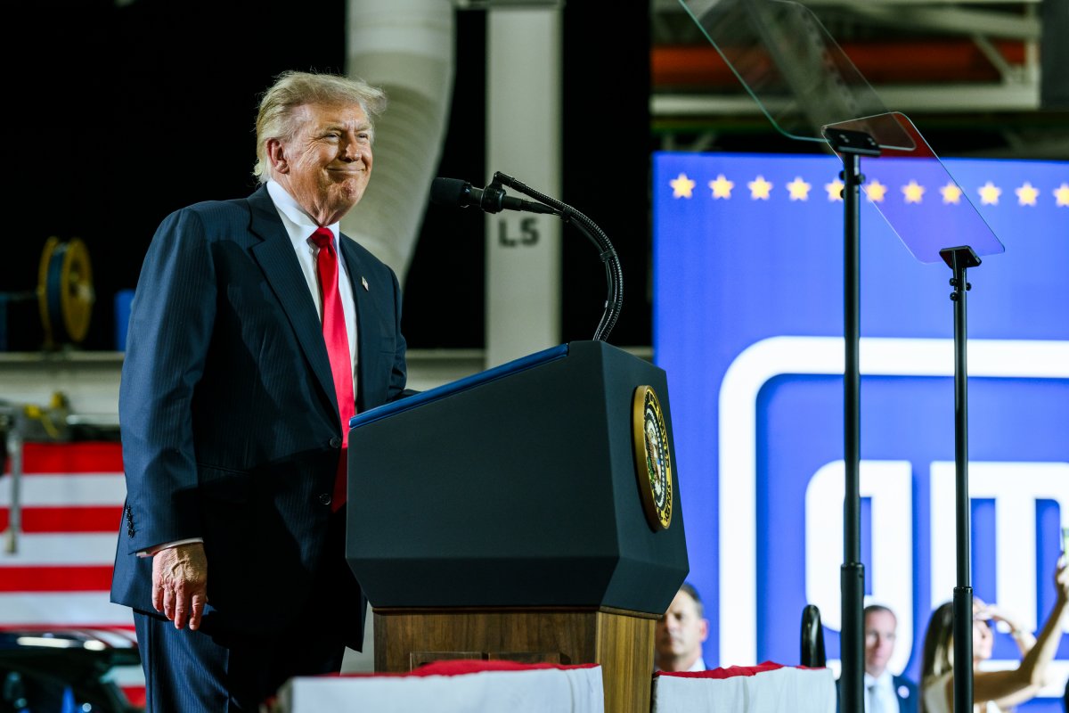 Trump ameaça atacar e "dar uma surra no Irã" após ataques surpresa