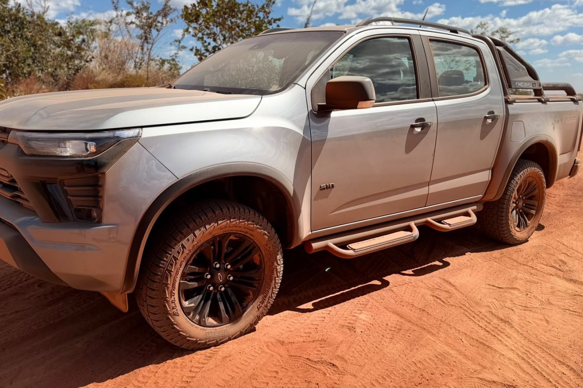 Chevrolet S10 Trail Boss se destaca no 4X4 com suspensão Iron Man