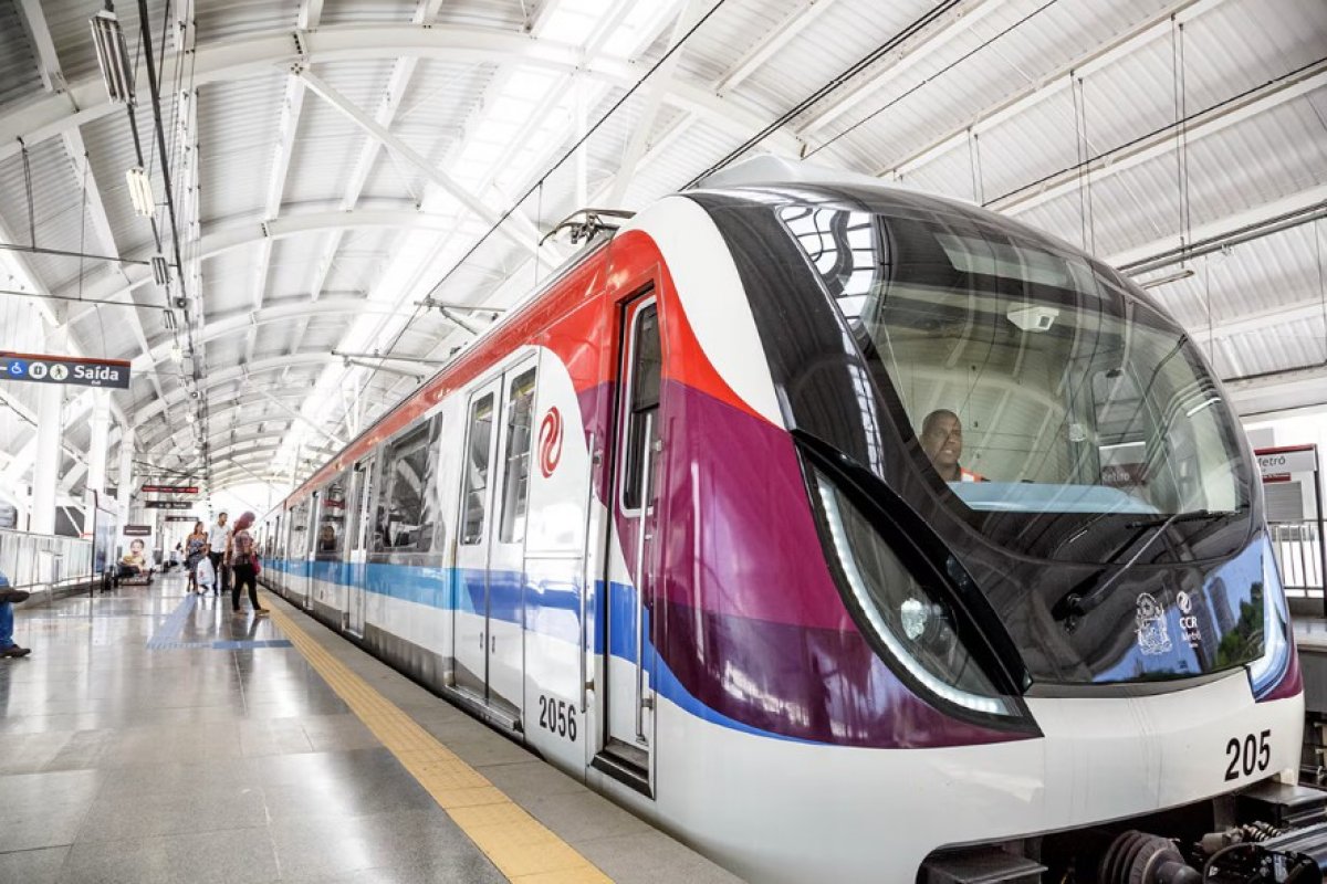 Metrô de Salvador passa a contar com vagão exclusivo para mulheres a partir desta segunda-feira (3)