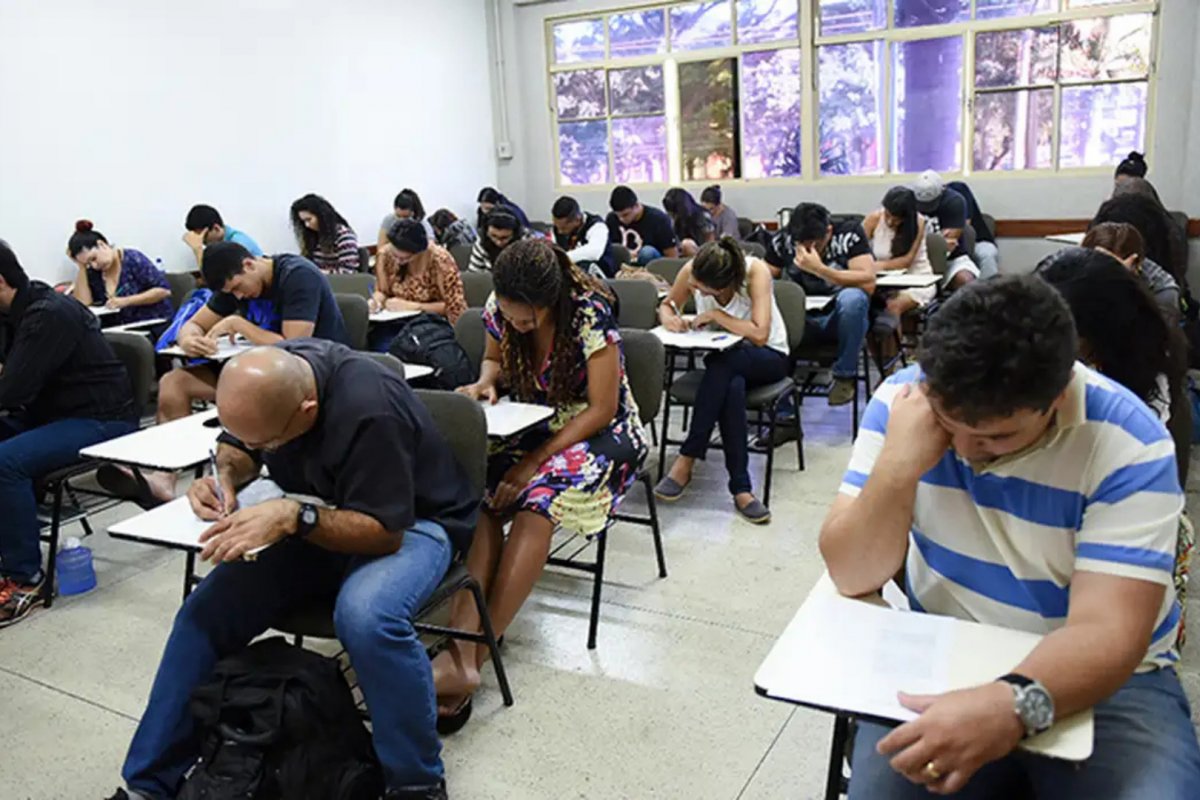Encceja 2026: provas serão aplicadas no dia 23 de agosto