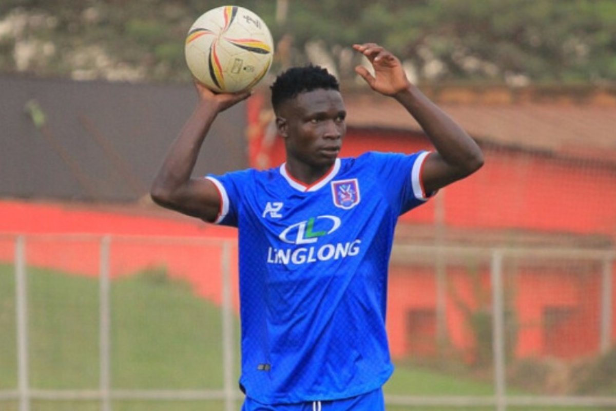 Capitão do SC Villa morre aos 27 anos após pedradas durante tentativa de assalto em Uganda