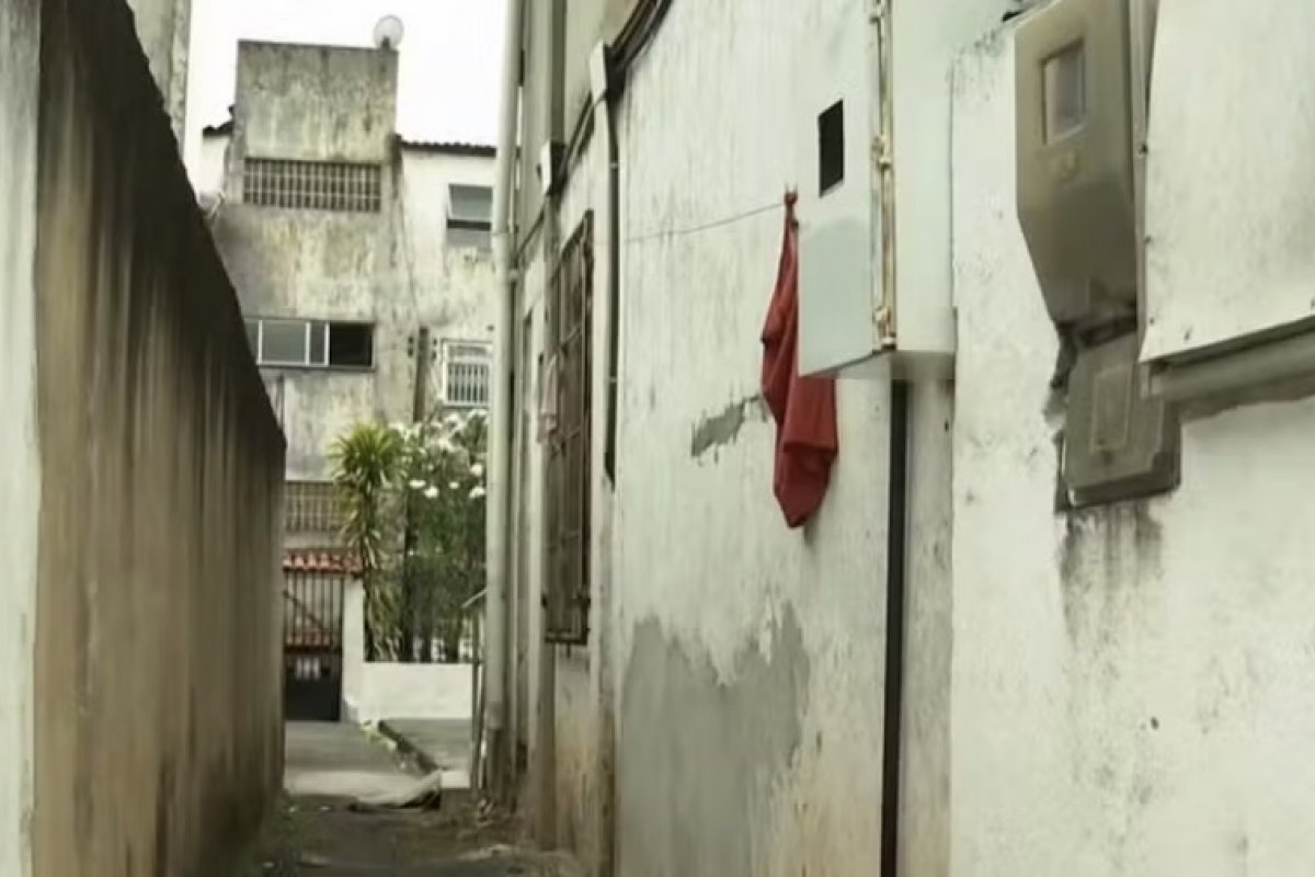  Homem é preso suspeito de matar esposa a tiros em apartamento no Doron
