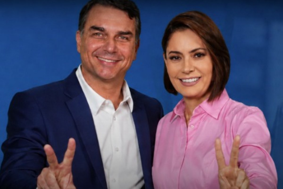Michelle Bolsonaro diz que crise com Flávio é “página virada” e fala em união da família 