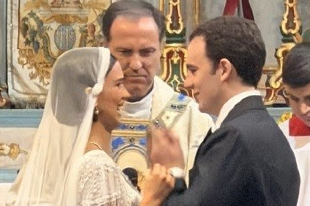 Theresa Fonseca e Gustav von Fürstenberg se casam com cerimônia em Paraty!