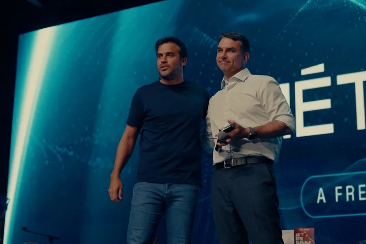 Vídeo: Flávio Bolsonaro elogia Pablo Marçal: “É um cara do bem e preparado”