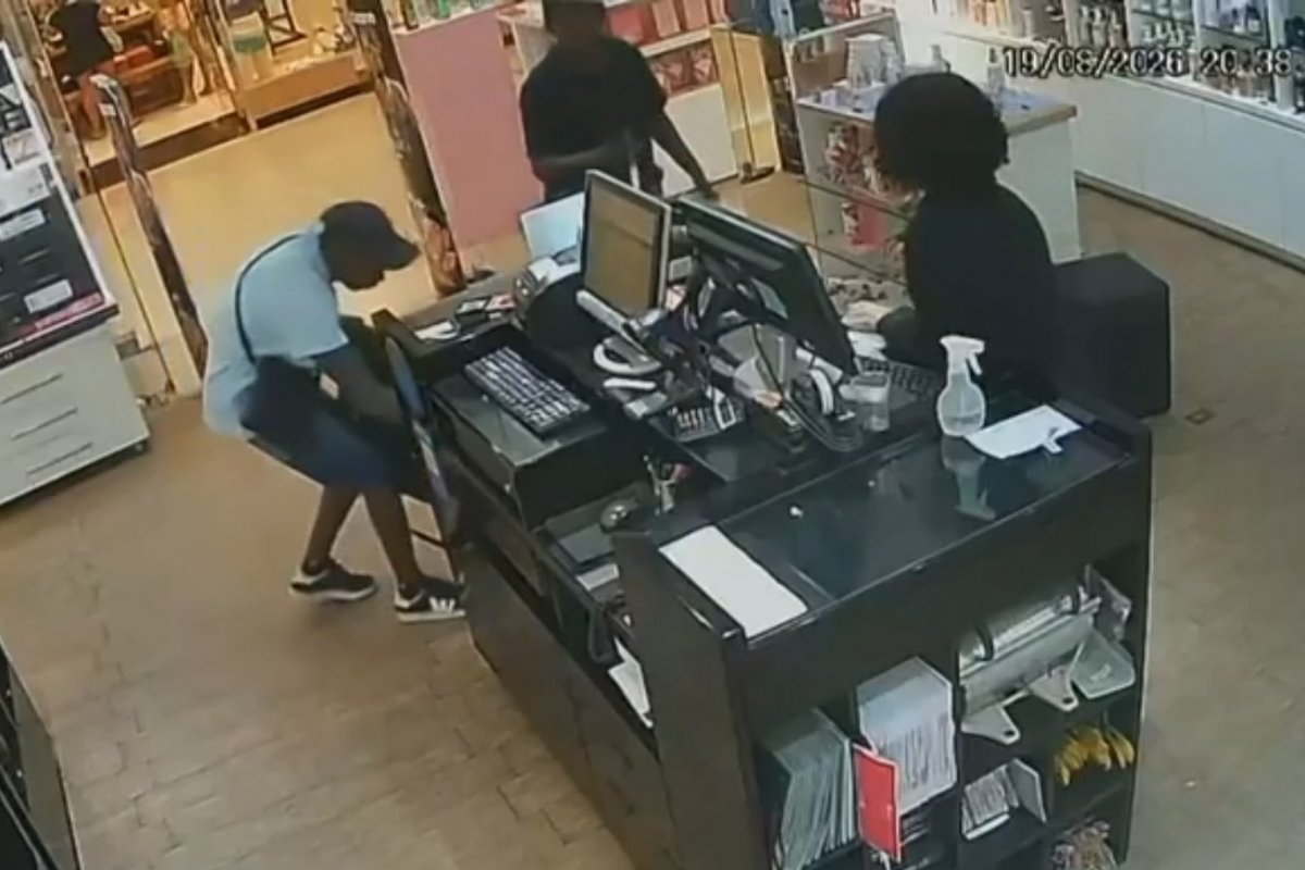 Assalto em shopping causa prejuízo de mais de R$ 16 mil a loja de perfumes