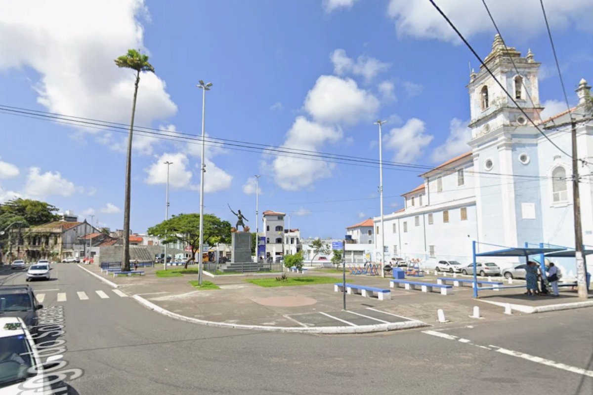 Justiça determina obras emergências em imóvel tombado com risco de desmoronamento no Largo da Soledade