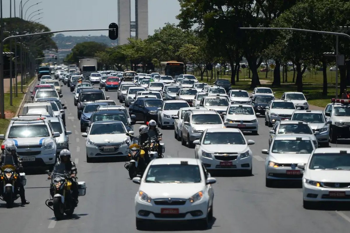 Crédito para carros de aplicativo tem teto elevado para R$ 200 mil
