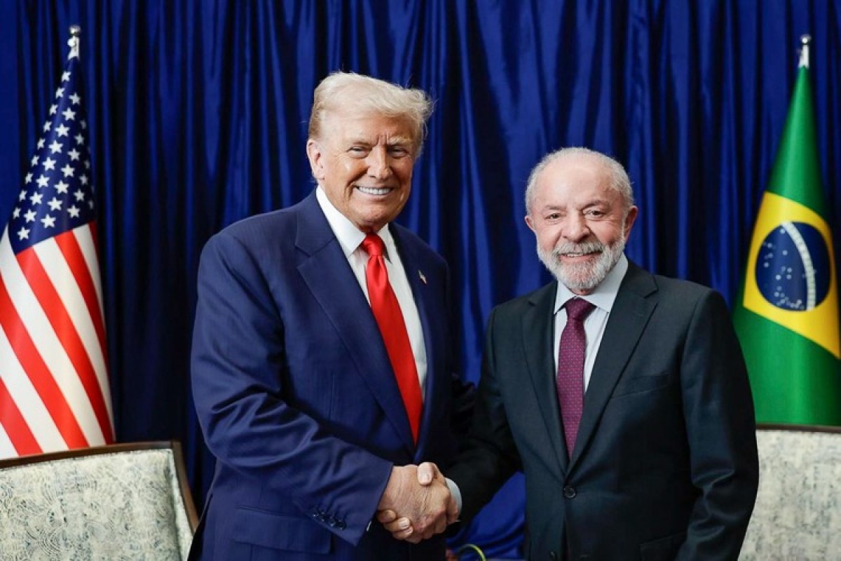 Lula liga para Trump e diz que tarifaço contra Brasil é baseado em alegações infundadas