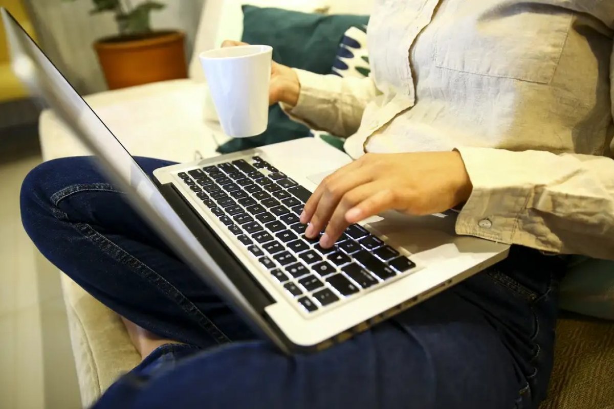 Sete em cada dez brasileiros temem comprar remédios pela internet