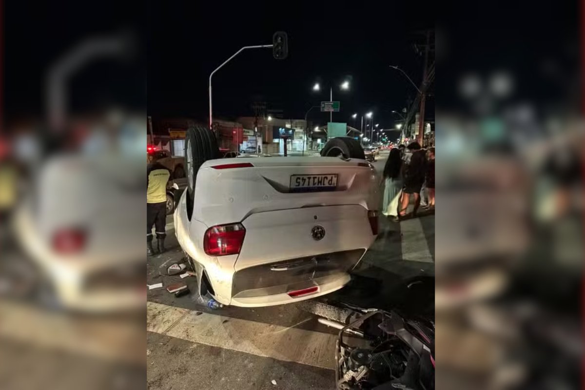 Ex-policial militar atropela veículos em semáforo e deixa feridos na Bahia