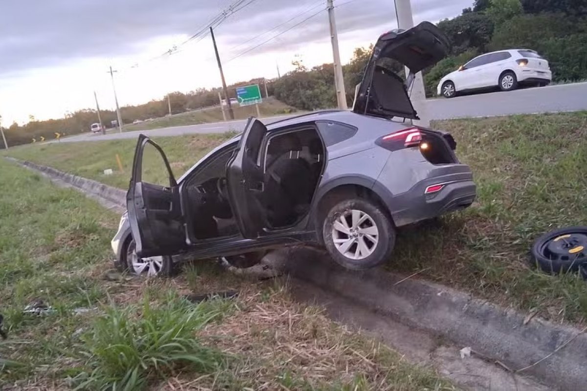 Homem morre em troca de tiros com a polícia durante abordagem em Camaçari