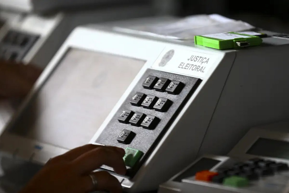 Três em cada 10 candidatos são estreantes nas eleições de 2026