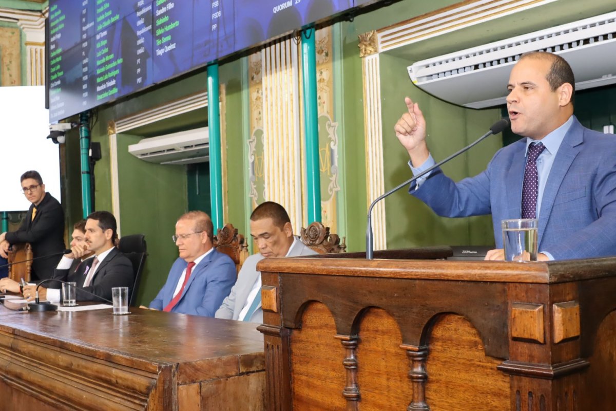 Bate-boca por emendas parlamentares marca sessão da Câmara de Salvador
