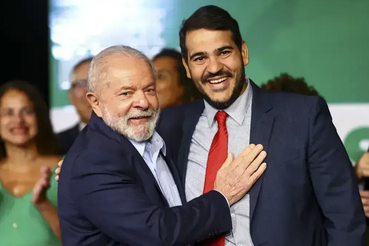 Lula avalia indicar Messias para futura vaga ainda não aberta no STF