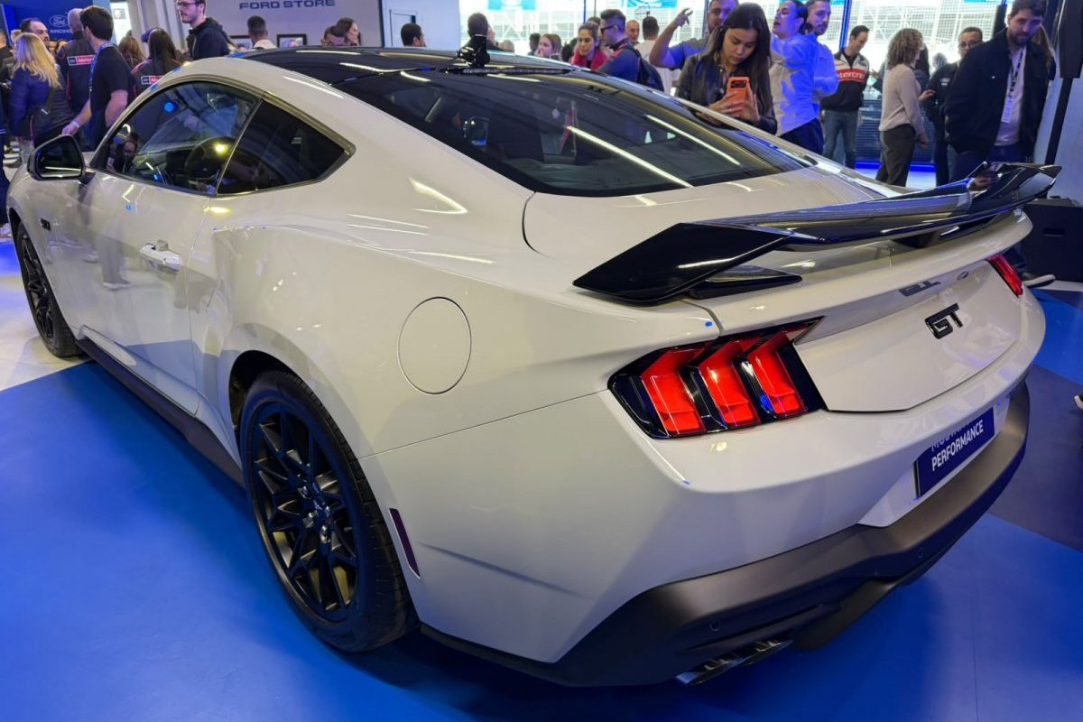 Ford confirma novo Mustang e F-150 Raptor em Interlagos