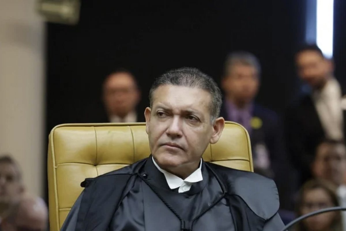 Kassio Nunes marca data de julgamento de recurso sobre vídeo de Bolsonaro gerado por IA