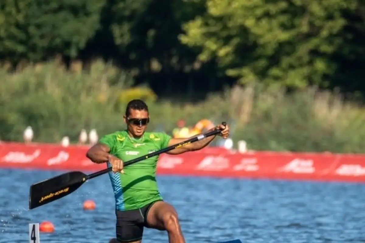Isaquias Queiroz fica longe do pódio do Mundial de canoagem na Polônia