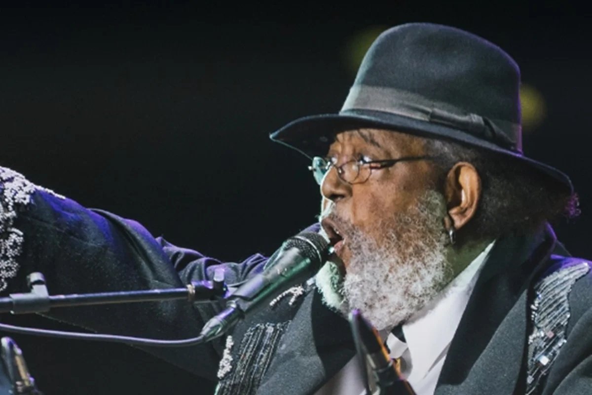 Morre Rubén Rada, cantor uruguaio que misturou o candombe, o rock e o jazz