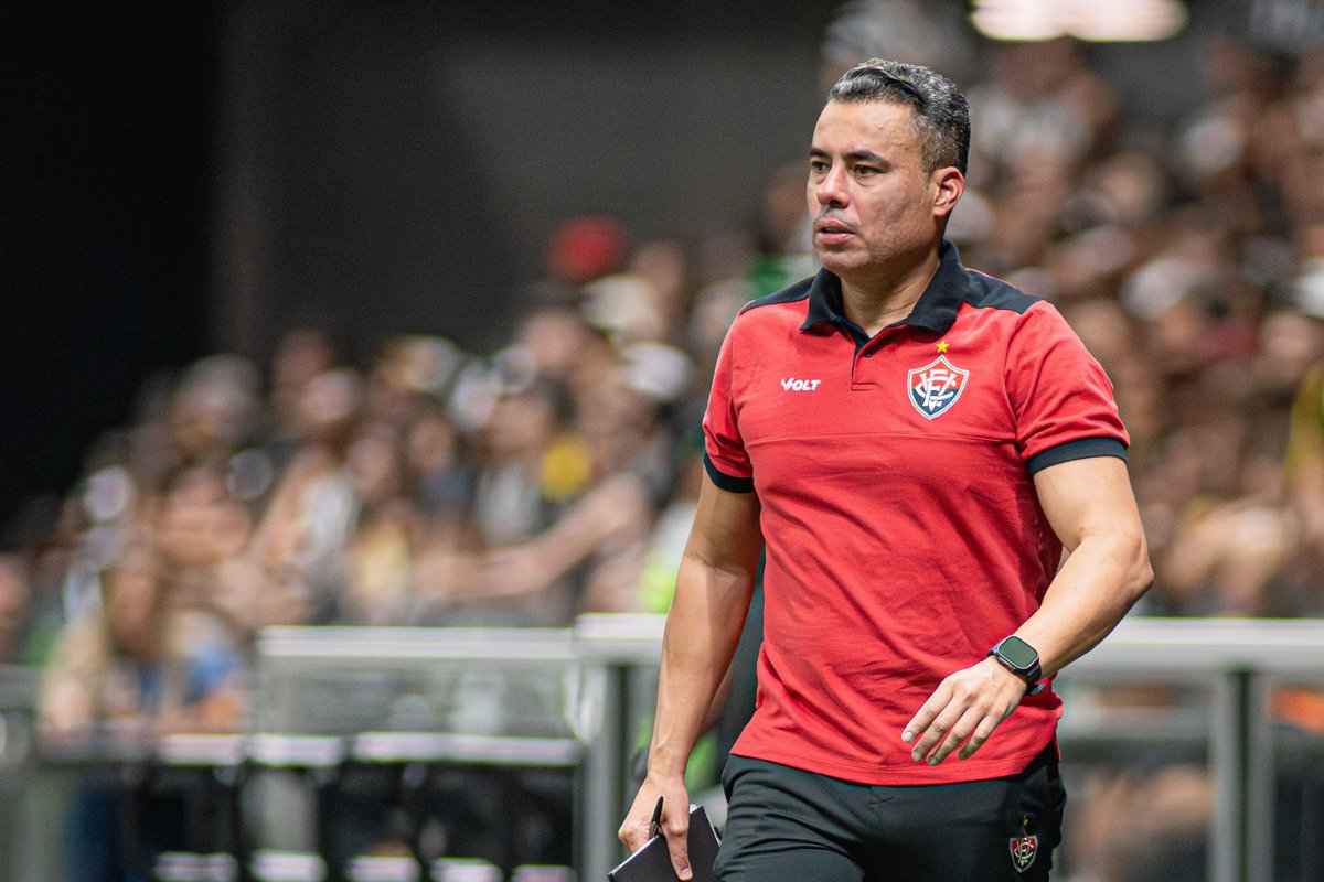 Jair Ventura aposta no Barradão para reação do Vitória na Copa do Brasil