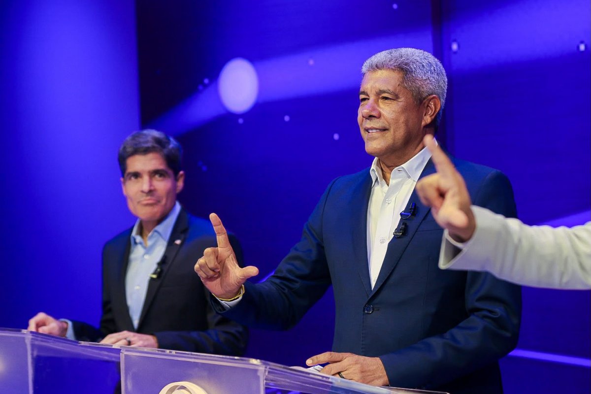 Justiça Eleitoral barra material gráfico que associa ACM Neto a Lula 