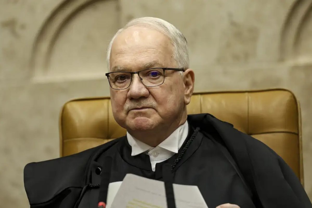 Fachin anuncia 'medidas cabíveis' nos próximos dias ao comentar conversas entre Moraes e Vorcaro