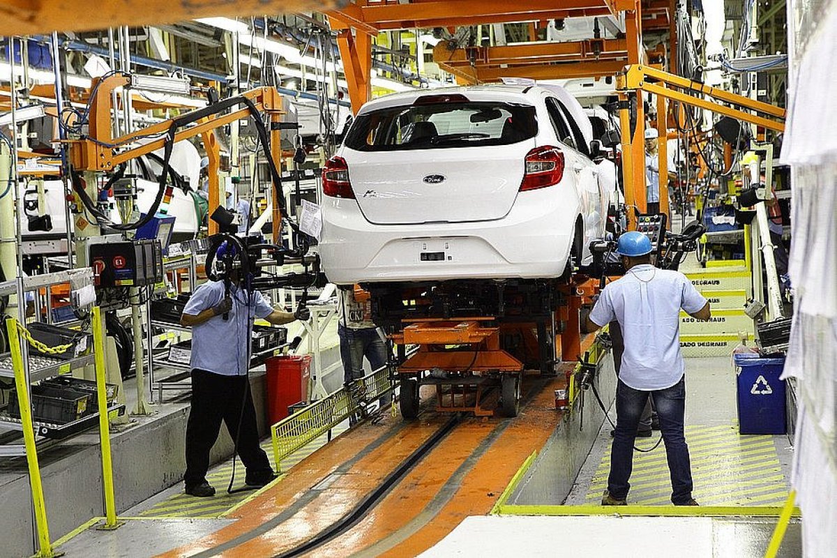 Ford vai paralisar produção em Camaçari: VW, Mercedes e GM também confirmam