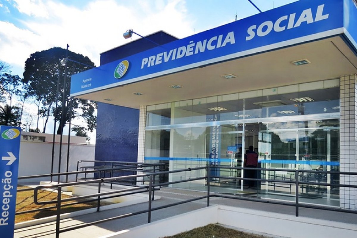 Congresso aprova redução do prazo de espera no INSS para análise prioritária de aposentadoria