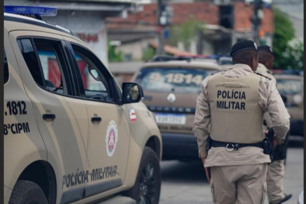 Homem é preso após mostrar pênis para duas meninas de 10 e 13 anos em Feira de Santana