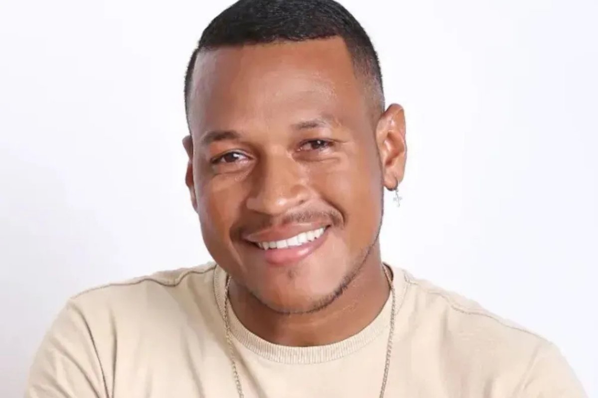 Cantor baiano morre em acidente de carro na BA-262