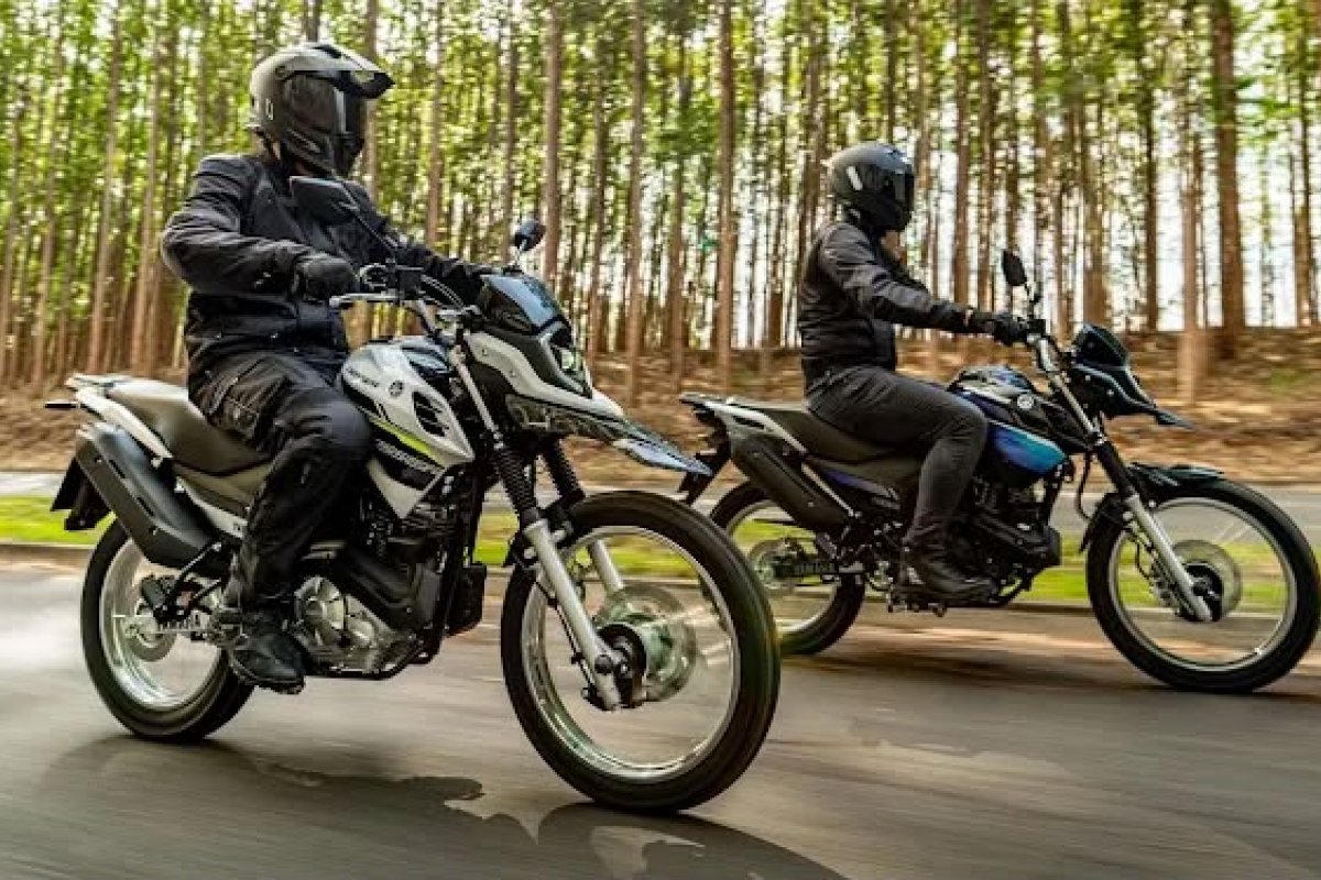 Yamaha Crosser chega à linha 2027 com conectividade e farol em LED 