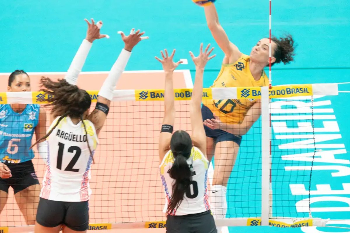 Brasil supera Venezuela em estreia no Sul-Americano de vôlei feminino